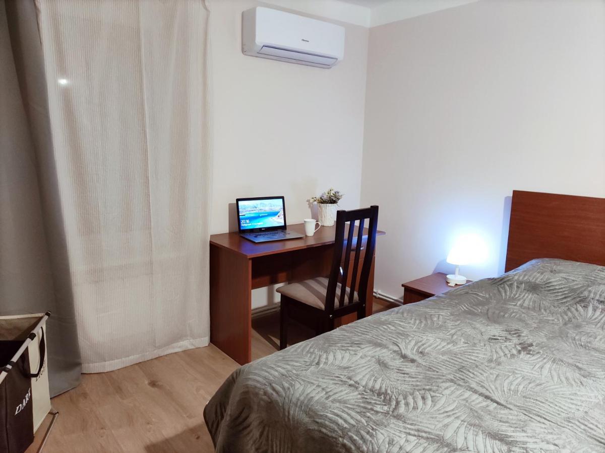 Renovated 1 Bedroom With King Size Bed In Kentron 耶烈万 外观 照片